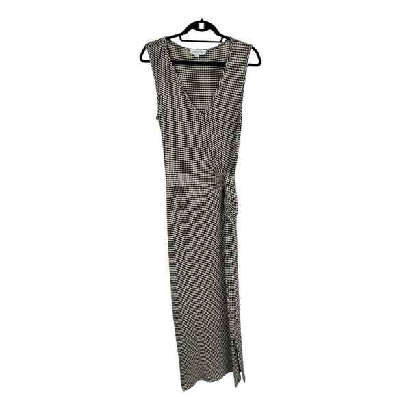 Amour Vert Black and White Maxi Dress - Picture 1 of 6